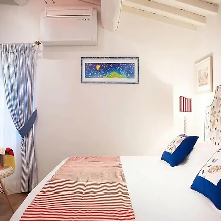 Vakantiehuis Spacious With Private Pool