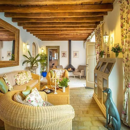 Spacious With Private Pool * Umag