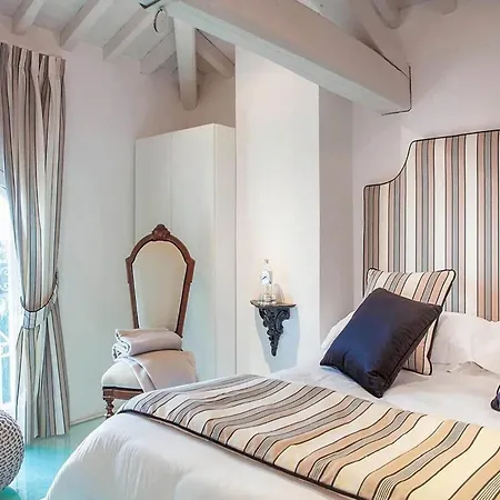 Spacious With Private Pool Vakantiehuis *