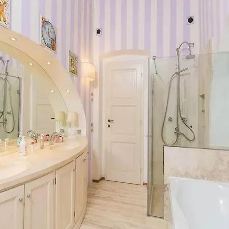 Spacious With Private Pool * Umag