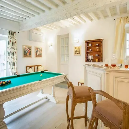 Spacious With Private Pool Umag